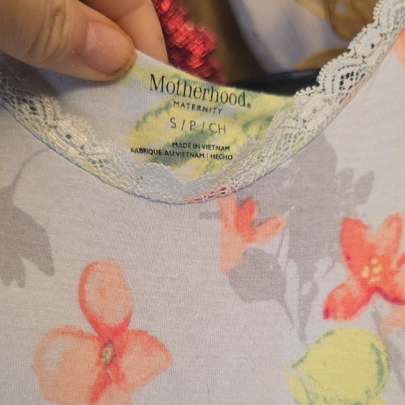 Motherhood Floral Nursing Gown (Small) - Picture 2 of 4